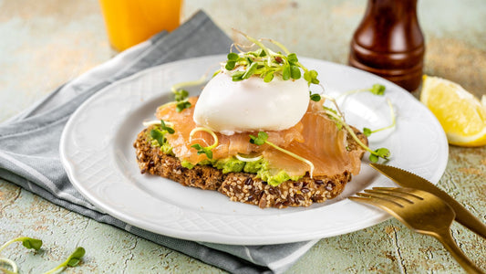 Avocado Toast with Smoked Salmon & Everything Bagel Seasoning
